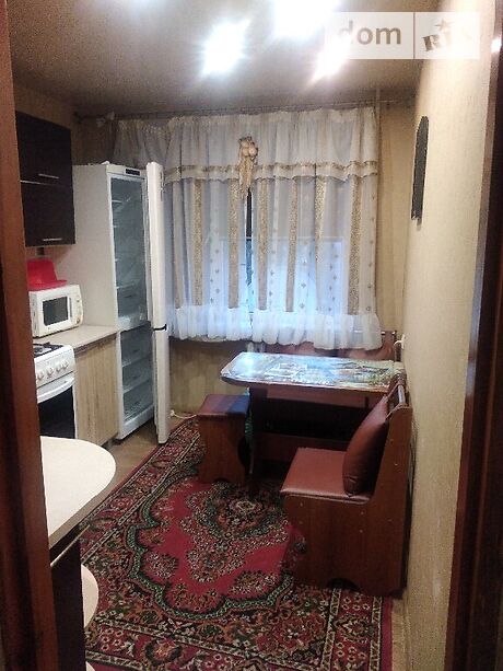 двухкомнатная квартира с мебелью в Павлограде, район Павлоград, на Центральная 19 в аренду на долгий срок помесячно фото 1 двухкомнатная квартира с мебелью в Павлограде, район Павлоград, на Центральная 19 в аренду на долгий срок помесячно фото 1