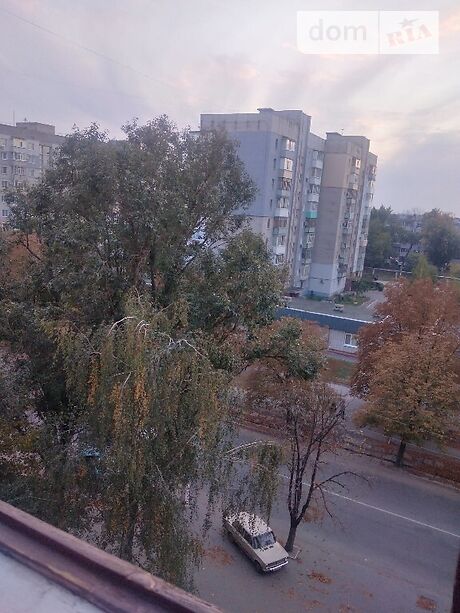 двухкомнатная квартира с мебелью в Павлограде, район Павлоград, на Центральная 19 в аренду на долгий срок помесячно фото 1 двухкомнатная квартира с мебелью в Павлограде, район Павлоград, на Центральная 19 в аренду на долгий срок помесячно фото 1