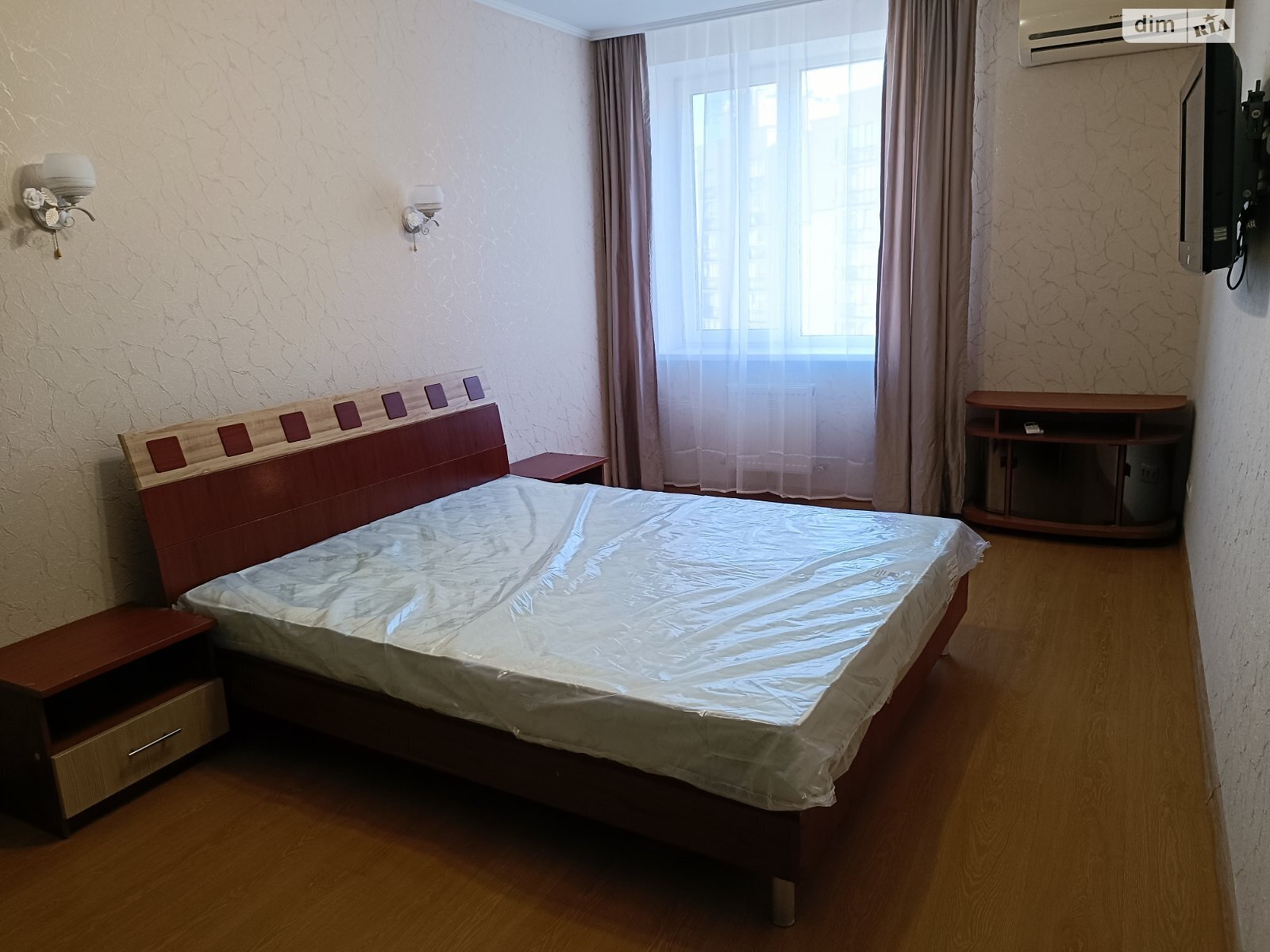 двухкомнатная квартира в Петропавловской Борщаговке, на ул. Соборная 10В в аренду на долгий срок помесячно фото 1 двухкомнатная квартира в Петропавловской Борщаговке, на ул. Соборная 10В в аренду на долгий срок помесячно фото 1