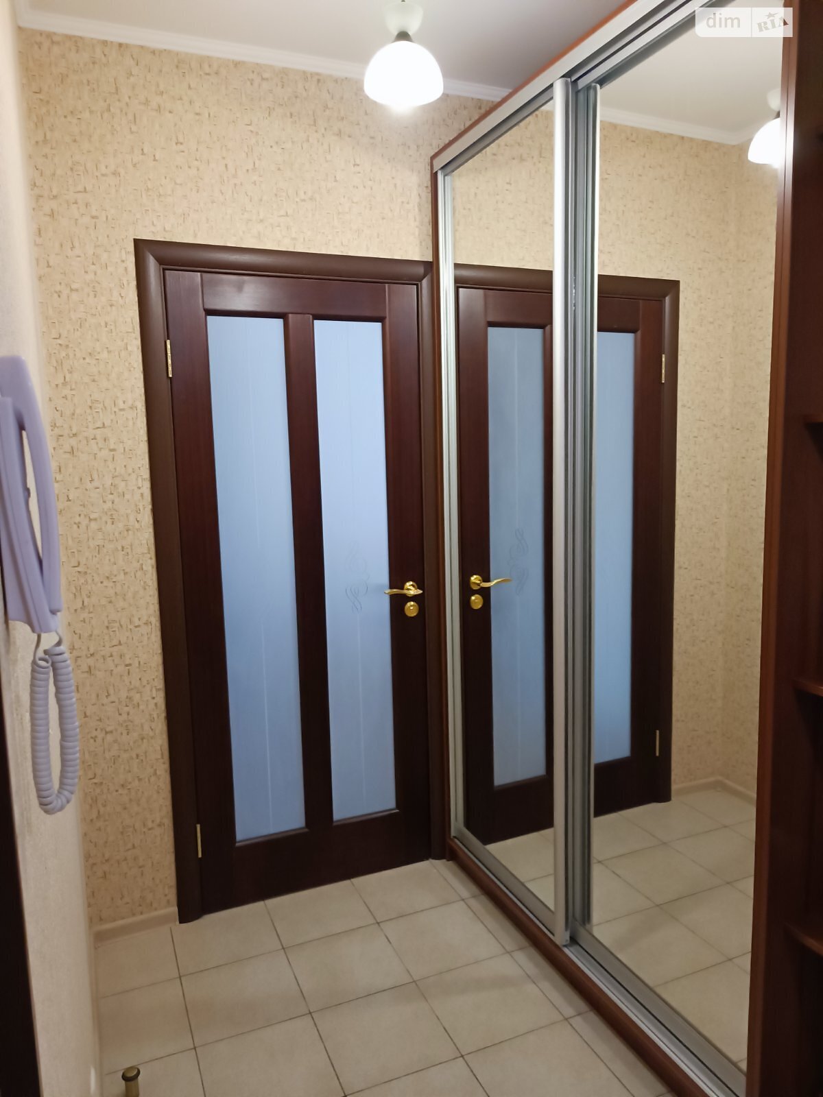 двухкомнатная квартира в Петропавловской Борщаговке, на ул. Соборная 10В в аренду на долгий срок помесячно фото 1 двухкомнатная квартира в Петропавловской Борщаговке, на ул. Соборная 10В в аренду на долгий срок помесячно фото 1