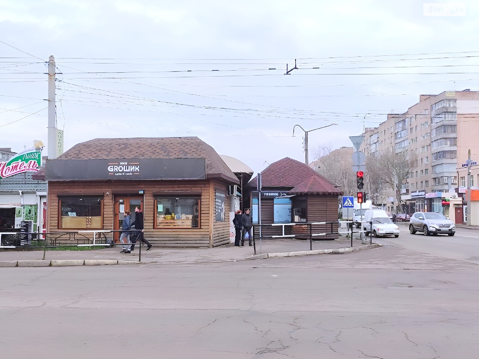 трехкомнатная квартира в Полтаве, район Алмазный, на ул. 23-в сентябре в аренду на долгий срок помесячно фото 1 трехкомнатная квартира в Полтаве, район Алмазный, на ул. 23-в сентябре в аренду на долгий срок помесячно фото 1
