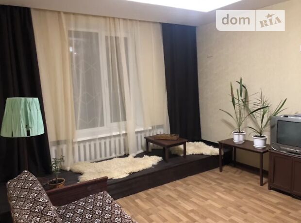 двокімнатна квартира з меблями в Полтаві, район ДК ПТК, на вул. Жовтнева 73а в довготривалу оренду помісячно фото 1 двокімнатна квартира з меблями в Полтаві, район ДК ПТК, на вул. Жовтнева 73а в довготривалу оренду помісячно фото 1