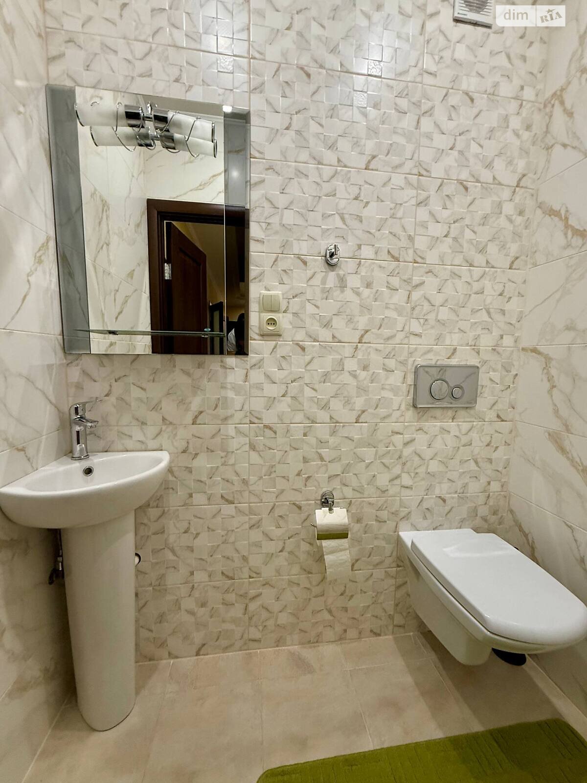 двокімнатна квартира в Полтаві, район Київський, на вул. Затишна 22 в довготривалу оренду помісячно фото 1