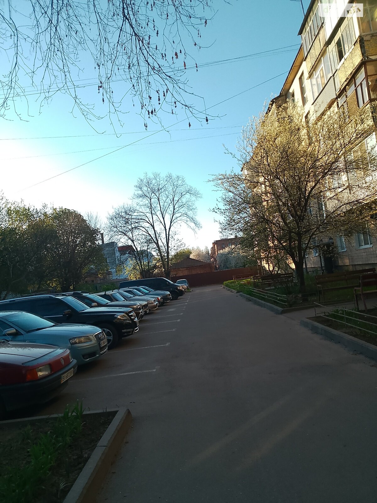 трехкомнатная квартира в Полтаве, район пл. Зыгина, на ул. Юлиана Матвийчука 116 в аренду на долгий срок помесячно фото 1 трехкомнатная квартира в Полтаве, район пл. Зыгина, на ул. Юлиана Матвийчука 116 в аренду на долгий срок помесячно фото 1