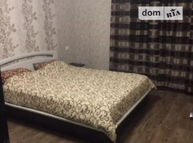 однокімнатна квартира в Полтаві, район Подол, на вул. Хмельницького Богдана 12 в довготривалу оренду помісячно фото 1 однокімнатна квартира в Полтаві, район Подол, на вул. Хмельницького Богдана 12 в довготривалу оренду помісячно фото 1