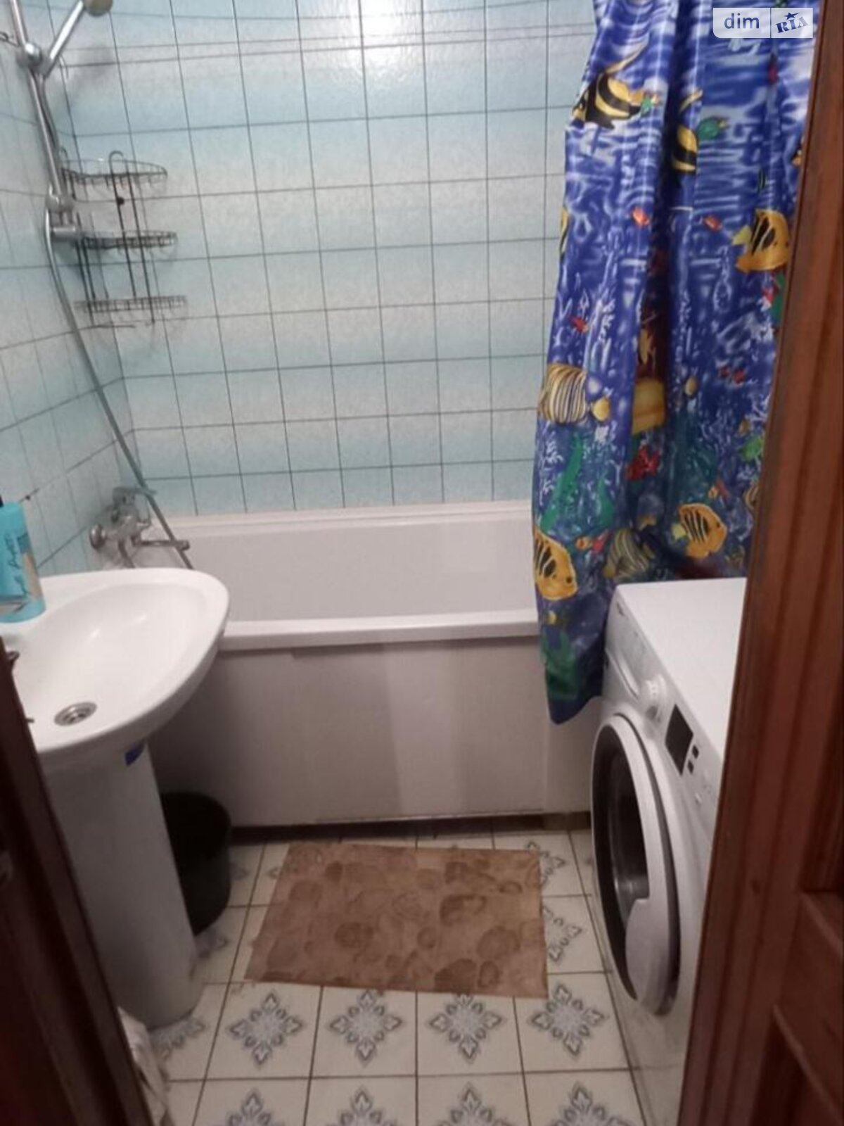 трехкомнатная квартира в Полтаве, район Подол, на пер. Рыбальский в аренду на долгий срок помесячно фото 1