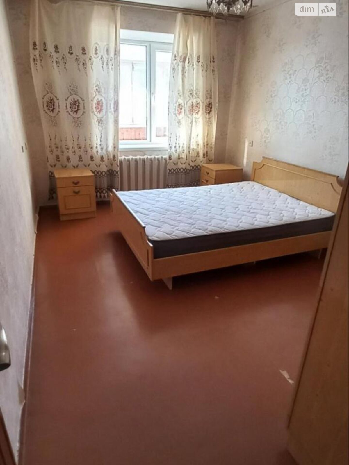 трехкомнатная квартира в Полтаве, район Подол, на пер. Рыбальский в аренду на долгий срок помесячно фото 1