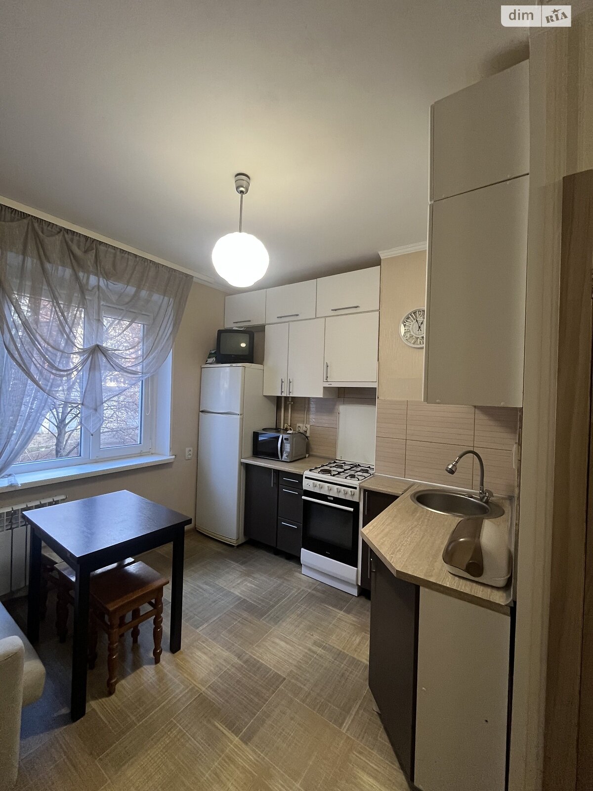 однокімнатна квартира в Полтаві, район Сади 2, на вул. Юрія Побєдоносцева 10 в довготривалу оренду помісячно фото 1 однокімнатна квартира в Полтаві, район Сади 2, на вул. Юрія Побєдоносцева 10 в довготривалу оренду помісячно фото 1