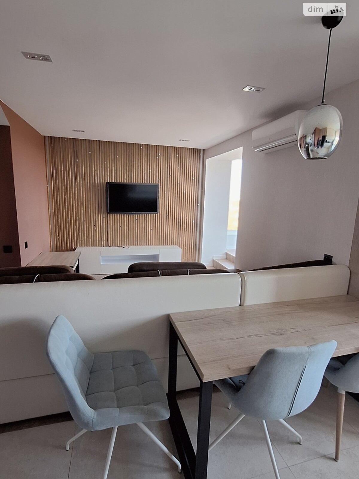 однокімнатна квартира в Полтаві, район Сади 3 (Огнівка), на бул. Боровиковського в довготривалу оренду помісячно фото 1