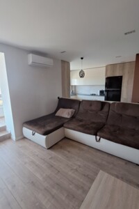 однокімнатна квартира в Полтаві, район Сади 3 (Огнівка), на бул. Боровиковського в довготривалу оренду помісячно фото 2