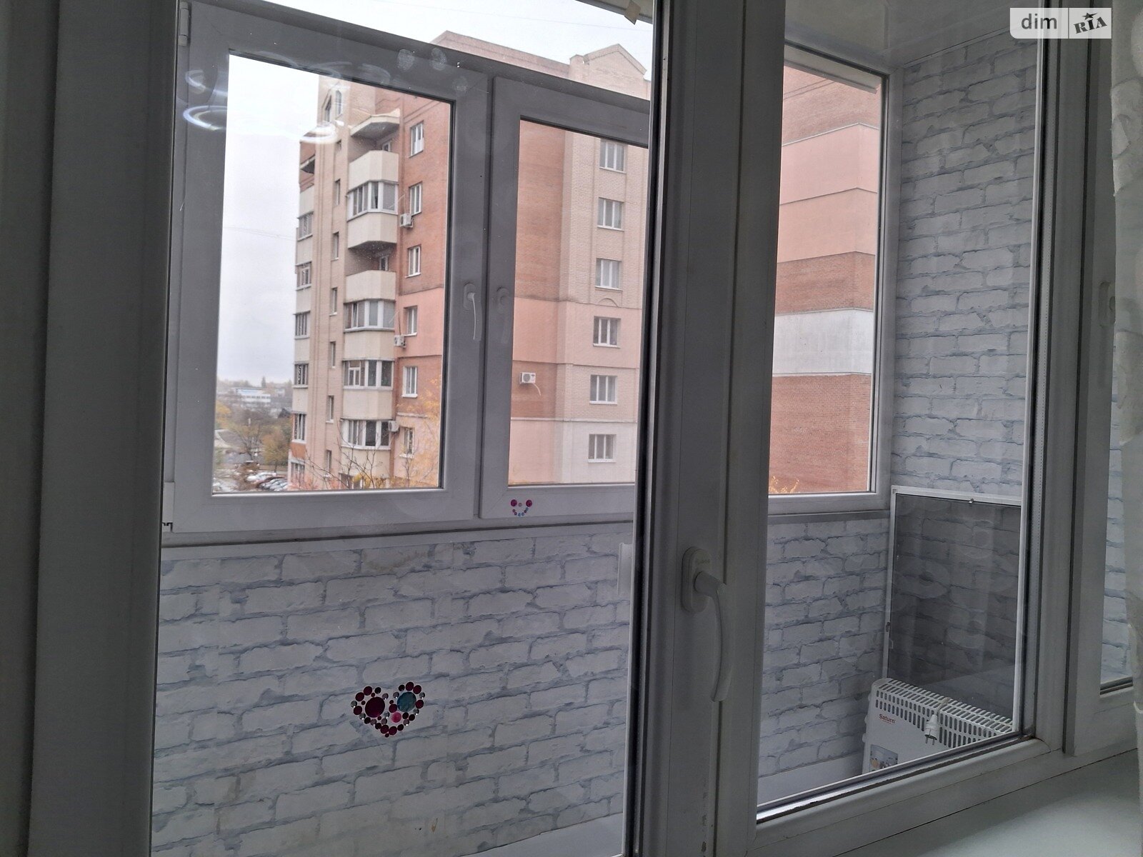 однокімнатна квартира в Полтаві, район Сади 3 (Огнівка), на бул. Боровиковського 9 в довготривалу оренду помісячно фото 1