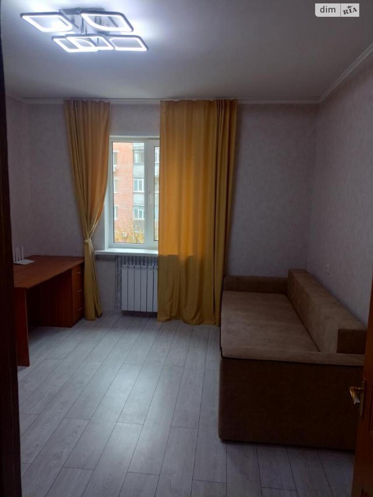 однокомнатная квартира в Полтаве, район Шевченковский (Октябрьский), на ул. Андриевского Виктора в аренду на долгий срок помесячно фото 1