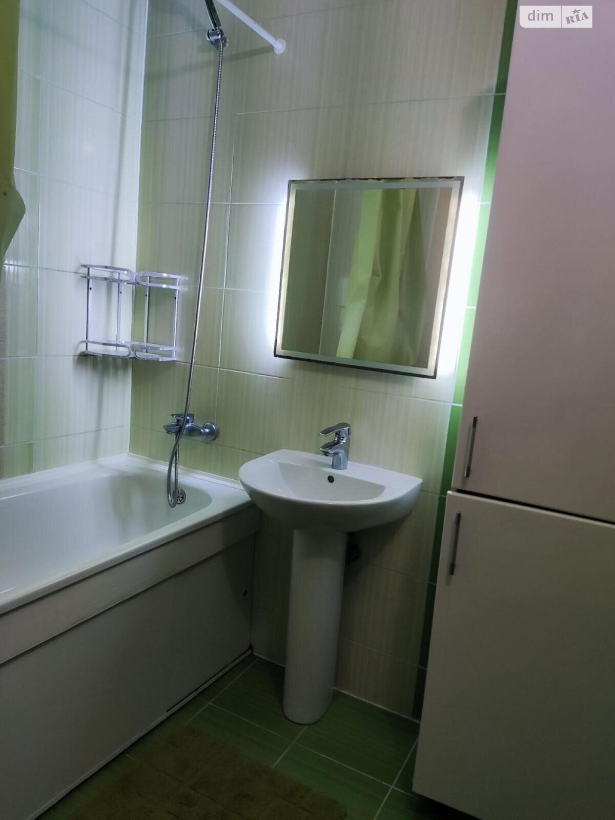 однокомнатная квартира в Полтаве, район Шевченковский (Октябрьский), на ул. Андриевского Виктора в аренду на долгий срок помесячно фото 1