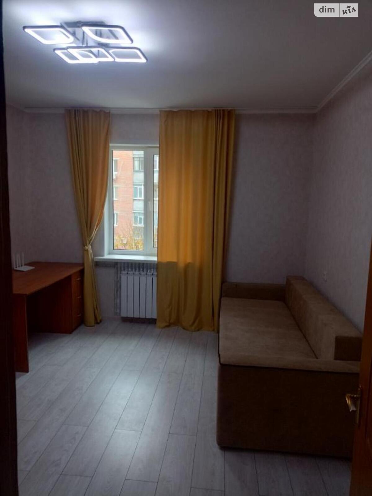 однокомнатная квартира в Полтаве, район Шевченковский (Октябрьский), на ул. Андриевского Виктора в аренду на долгий срок помесячно фото 1