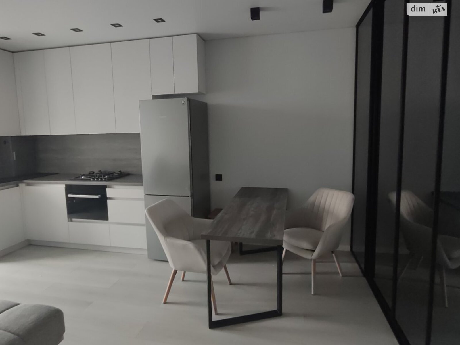 однокімнатна квартира в Полтаві, район Центр, на вул. Григорія Левченка 2 в довготривалу оренду помісячно фото 1 однокімнатна квартира в Полтаві, район Центр, на вул. Григорія Левченка 2 в довготривалу оренду помісячно фото 1