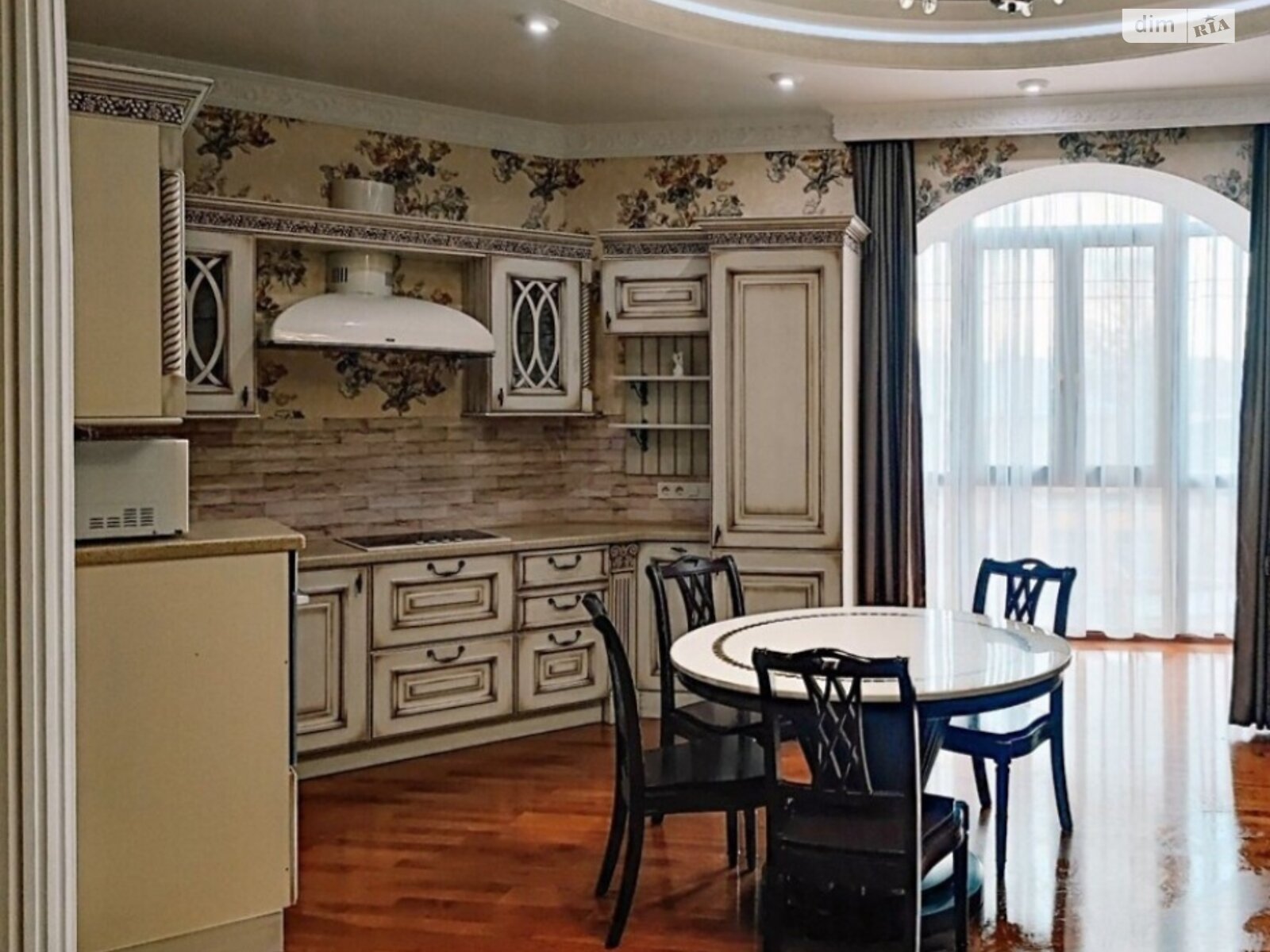 двокімнатна квартира в Полтаві, район Центр, на вул. Конституції 13 в довготривалу оренду помісячно фото 1