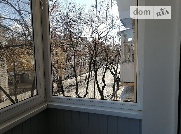 двухкомнатная квартира с мебелью в Полтаве, район Центр, на ул. Соборности (Октябрьская) в аренду на долгий срок помесячно фото 1 двухкомнатная квартира с мебелью в Полтаве, район Центр, на ул. Соборности (Октябрьская) в аренду на долгий срок помесячно фото 1