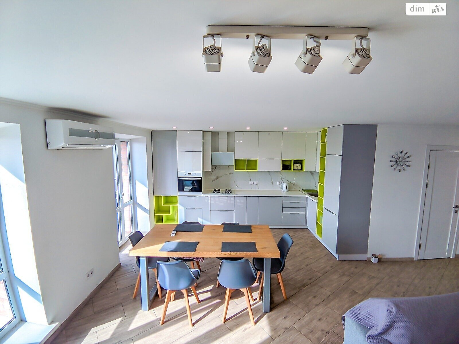 двухкомнатная квартира в Полтаве, район Центр, на ул. Украинской Повстанской Армии 36А в аренду на долгий срок помесячно фото 1 двухкомнатная квартира в Полтаве, район Центр, на ул. Украинской Повстанской Армии 36А в аренду на долгий срок помесячно фото 1