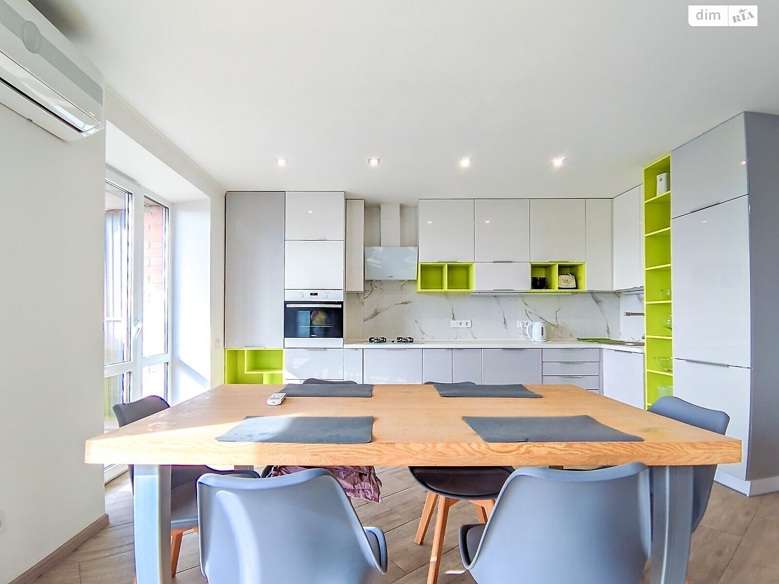 двухкомнатная квартира в Полтаве, район Центр, на ул. Украинской Повстанской Армии 36А в аренду на долгий срок помесячно фото 1 двухкомнатная квартира в Полтаве, район Центр, на ул. Украинской Повстанской Армии 36А в аренду на долгий срок помесячно фото 1