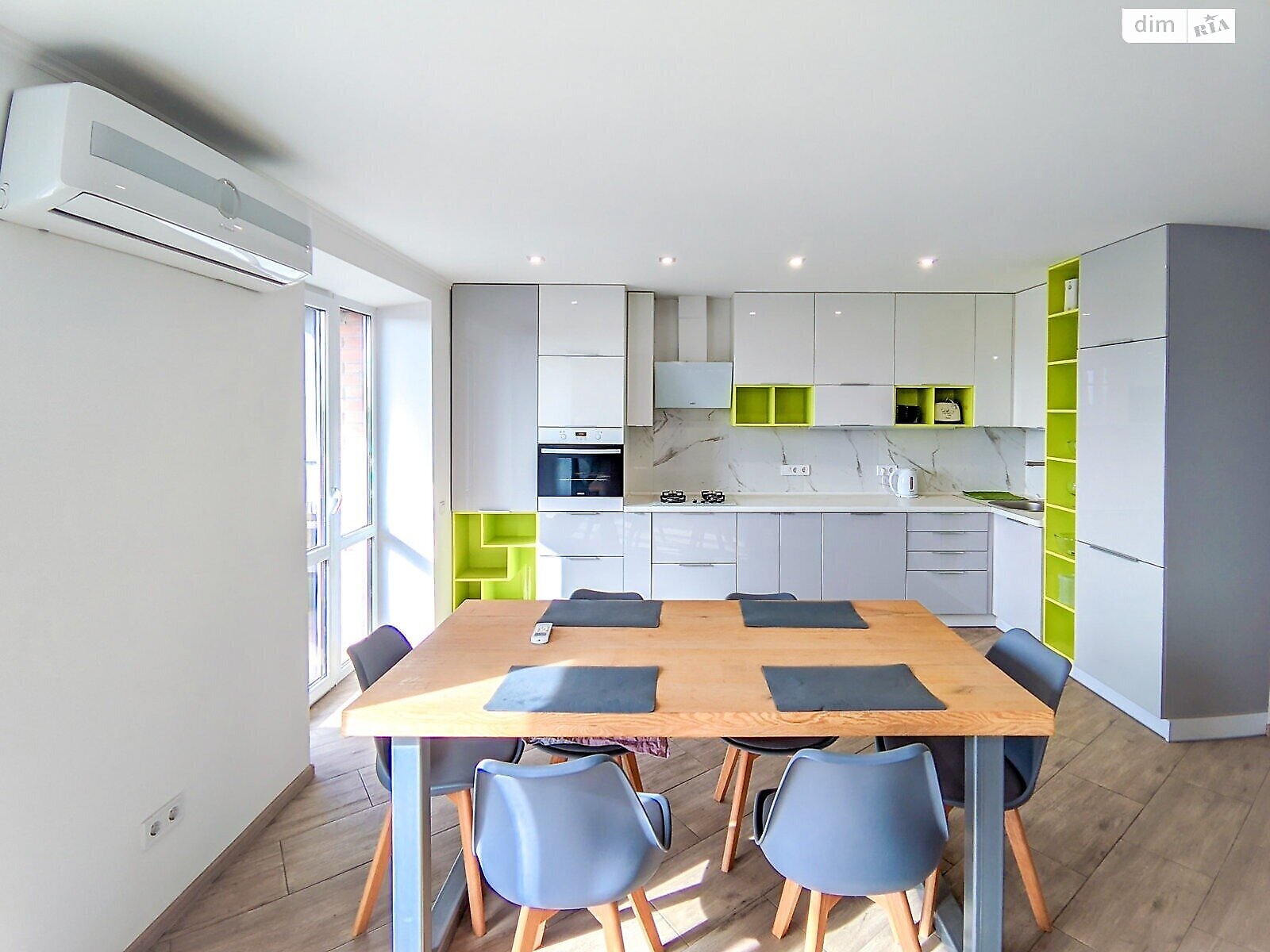 двухкомнатная квартира в Полтаве, район Центр, на ул. Украинской Повстанской Армии 36А в аренду на долгий срок помесячно фото 1 двухкомнатная квартира в Полтаве, район Центр, на ул. Украинской Повстанской Армии 36А в аренду на долгий срок помесячно фото 1