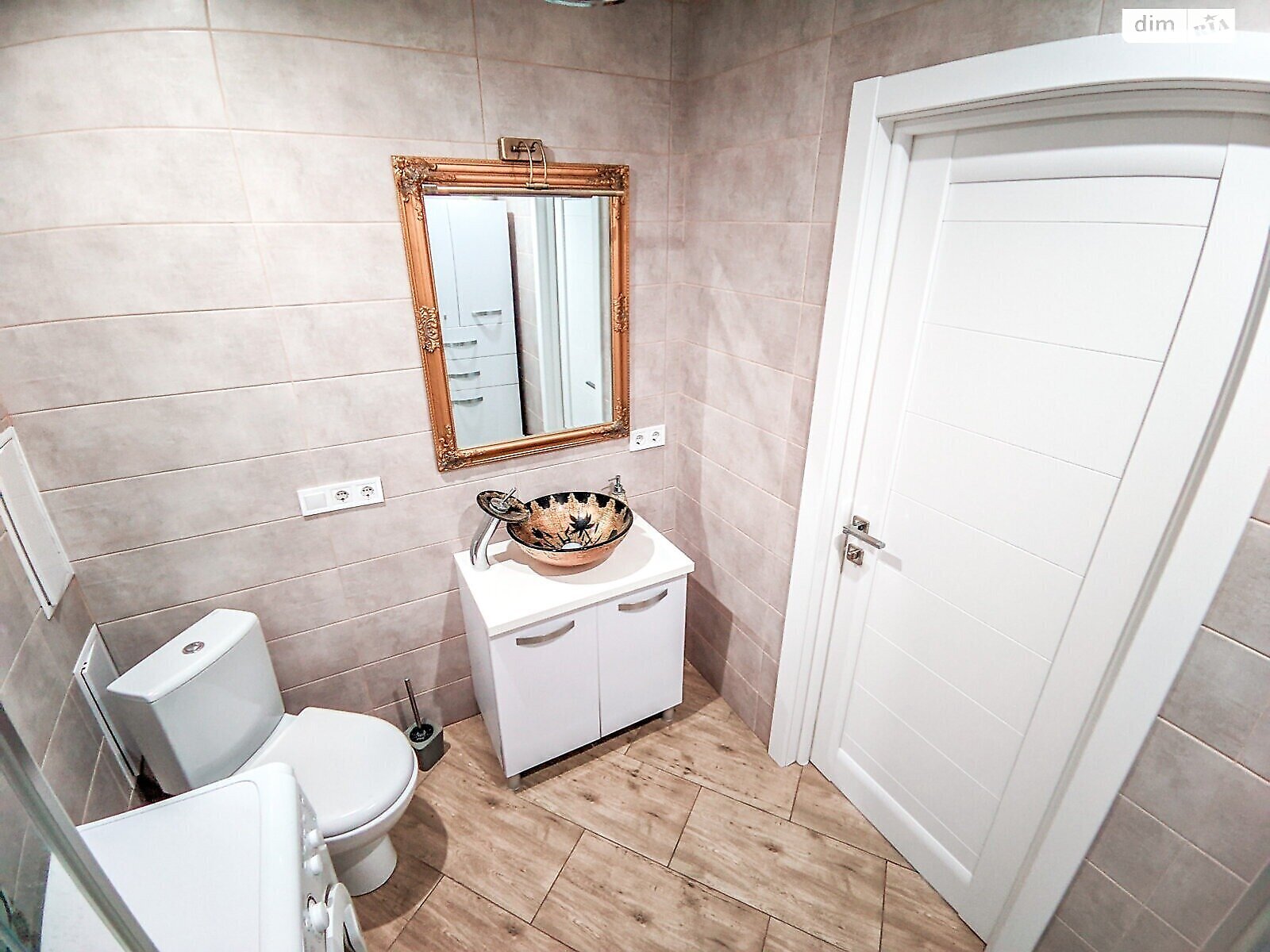 двухкомнатная квартира в Полтаве, район Центр, на ул. Украинской Повстанской Армии 36А в аренду на долгий срок помесячно фото 1 двухкомнатная квартира в Полтаве, район Центр, на ул. Украинской Повстанской Армии 36А в аренду на долгий срок помесячно фото 1