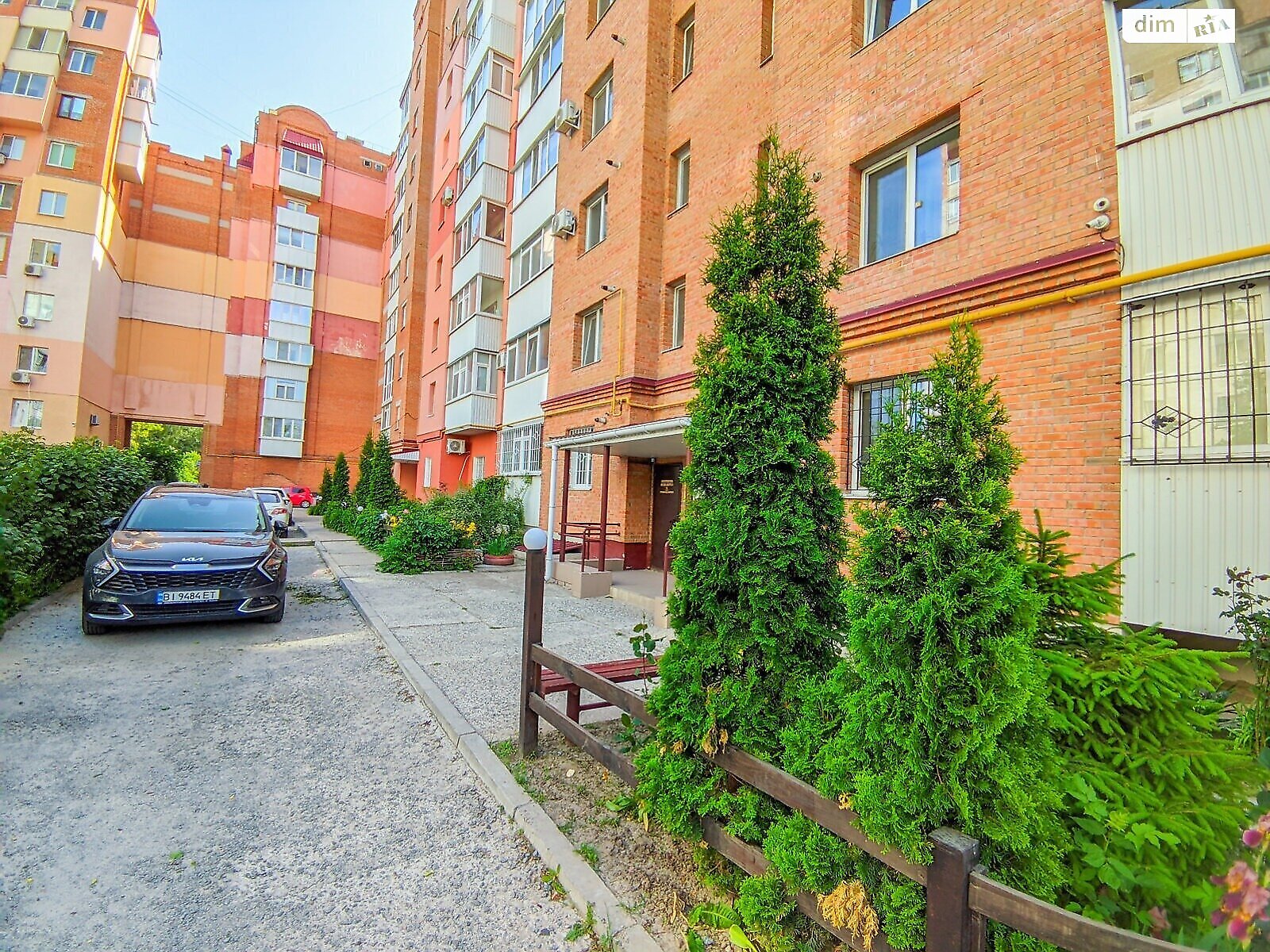 двухкомнатная квартира в Полтаве, район Центр, на ул. Украинской Повстанской Армии 36А в аренду на долгий срок помесячно фото 1 двухкомнатная квартира в Полтаве, район Центр, на ул. Украинской Повстанской Армии 36А в аренду на долгий срок помесячно фото 1