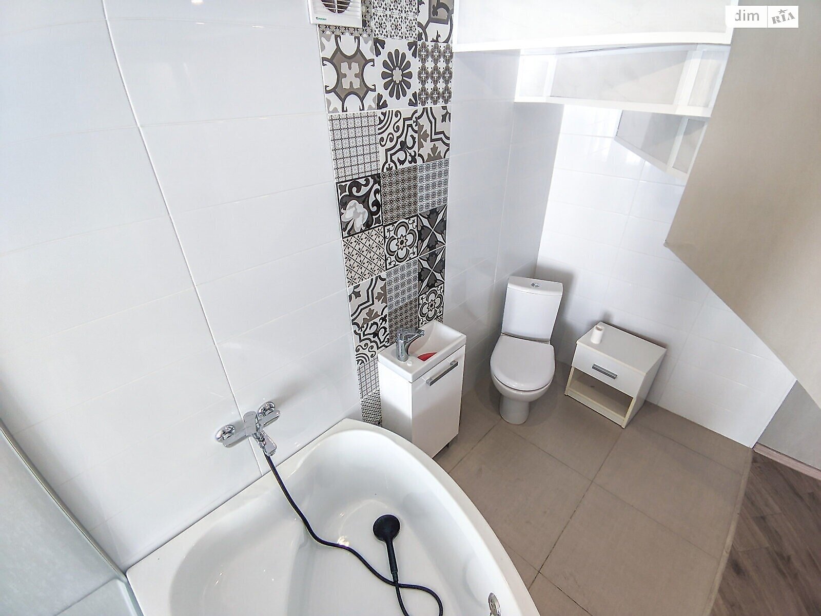 двухкомнатная квартира в Полтаве, район Центр, на ул. Украинской Повстанской Армии 36А в аренду на долгий срок помесячно фото 1 двухкомнатная квартира в Полтаве, район Центр, на ул. Украинской Повстанской Армии 36А в аренду на долгий срок помесячно фото 1