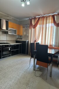 двухкомнатная квартира в Ровно, район 12-школа, на ул. Буковинская 3 в аренду на долгий срок помесячно фото 2