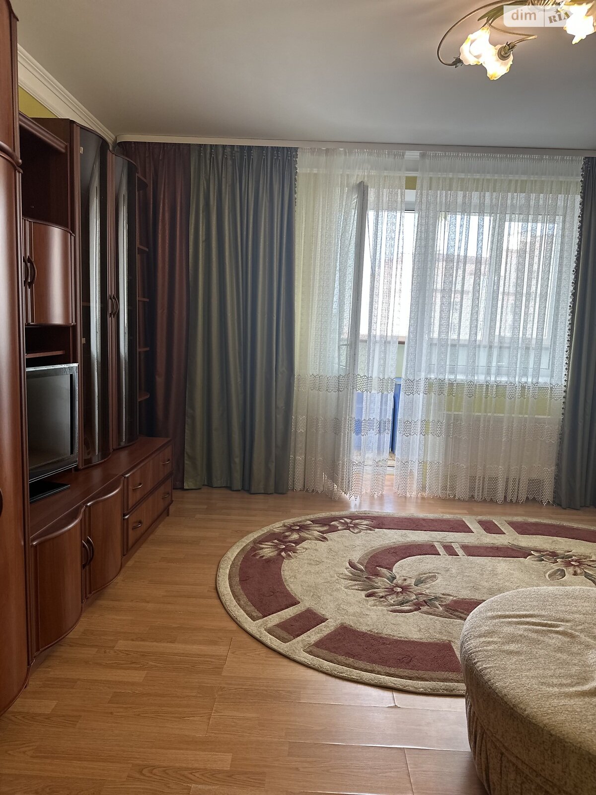 двухкомнатная квартира в Ровно, район 12-школа, на ул. Буковинская 3 в аренду на долгий срок помесячно фото 1 двухкомнатная квартира в Ровно, район 12-школа, на ул. Буковинская 3 в аренду на долгий срок помесячно фото 1