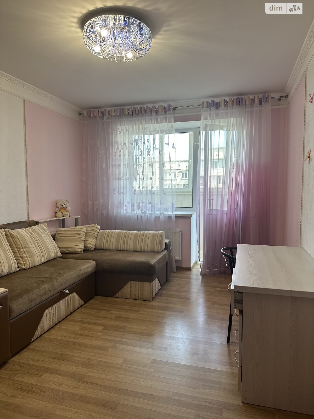 двухкомнатная квартира в Ровно, район 12-школа, на ул. Буковинская 3 в аренду на долгий срок помесячно фото 1 двухкомнатная квартира в Ровно, район 12-школа, на ул. Буковинская 3 в аренду на долгий срок помесячно фото 1