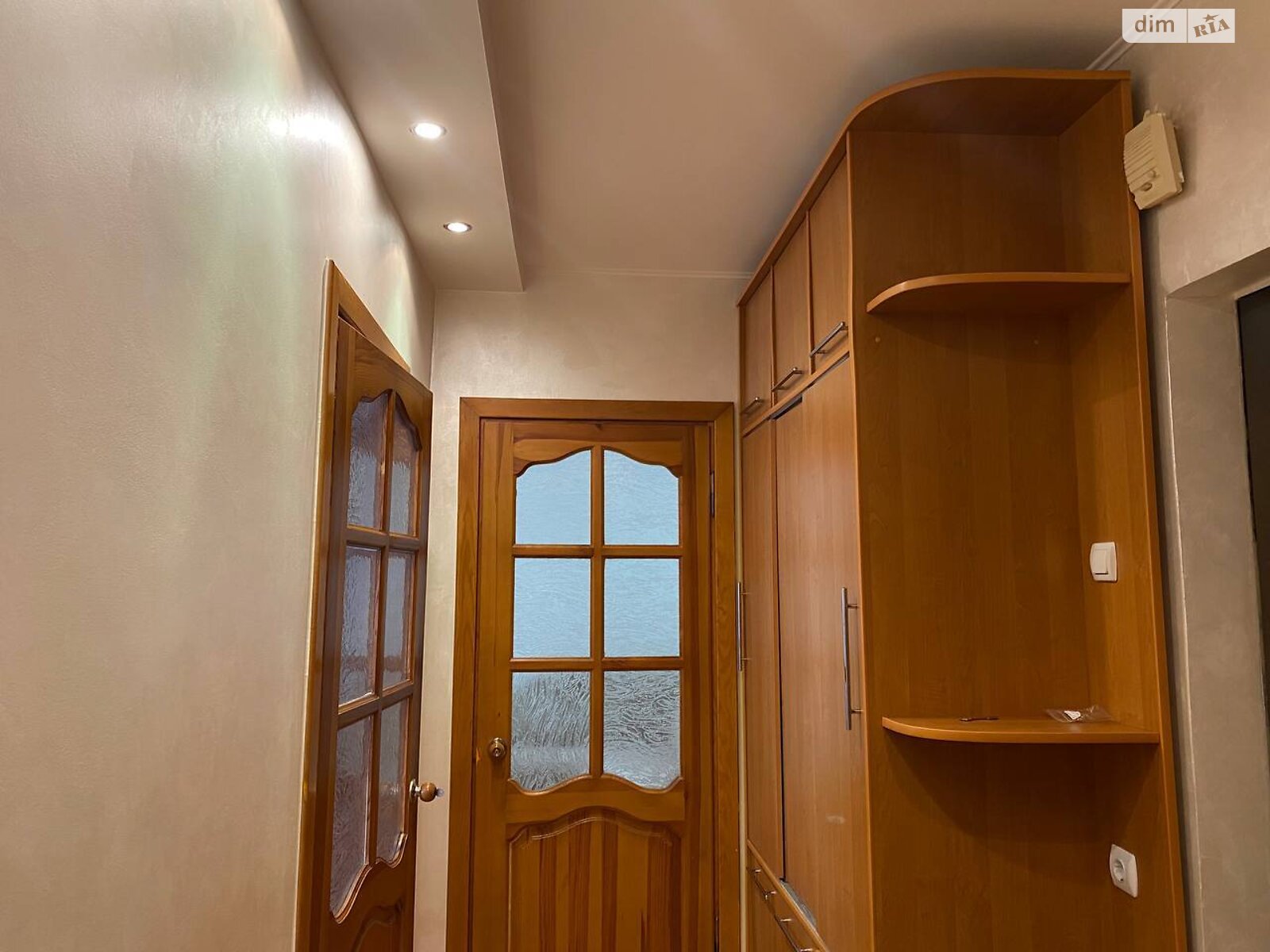 двухкомнатная квартира в Ровно, район 12-школа, на ул. Буковинская 18 в аренду на долгий срок помесячно фото 1