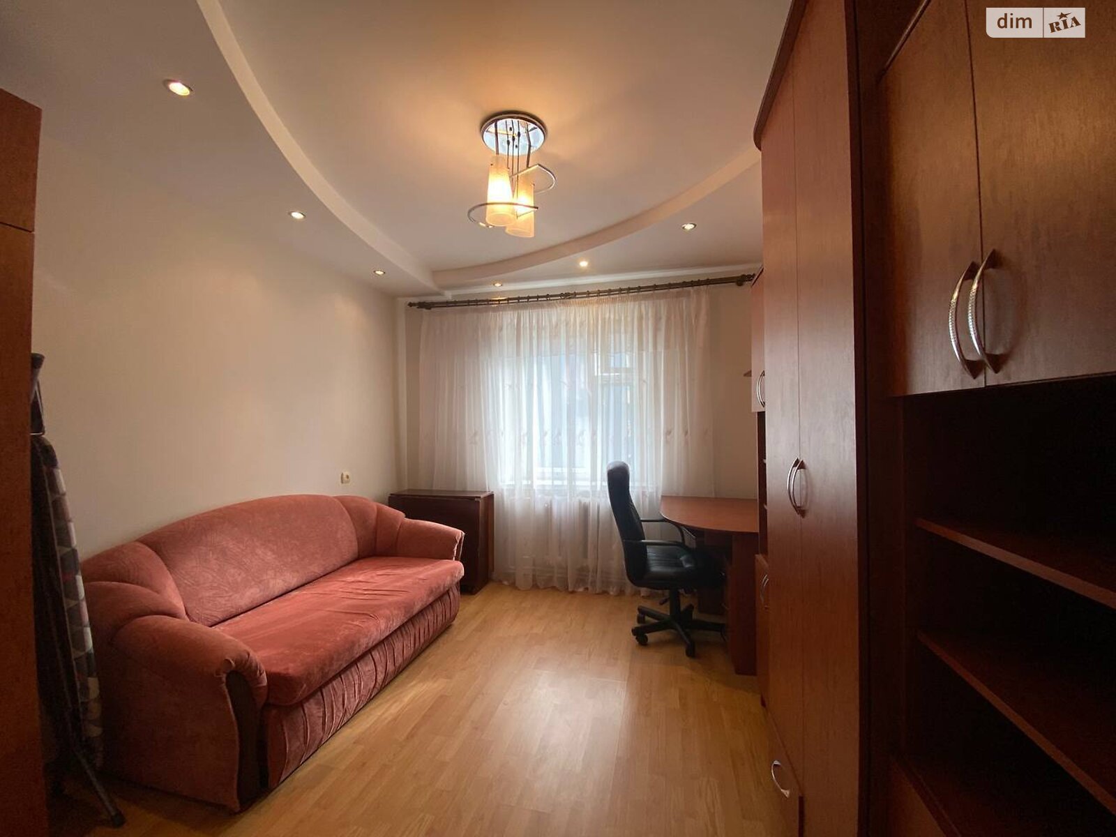 двухкомнатная квартира в Ровно, район 12-школа, на ул. Буковинская 18 в аренду на долгий срок помесячно фото 1