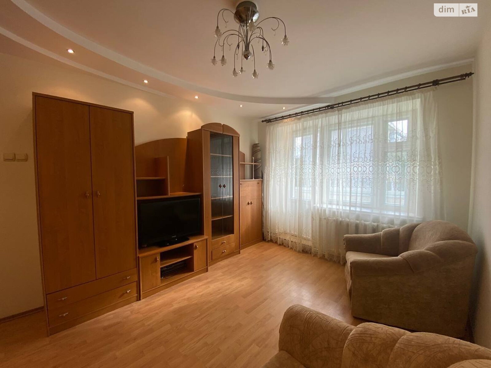 двухкомнатная квартира в Ровно, район 12-школа, на ул. Буковинская 18 в аренду на долгий срок помесячно фото 1