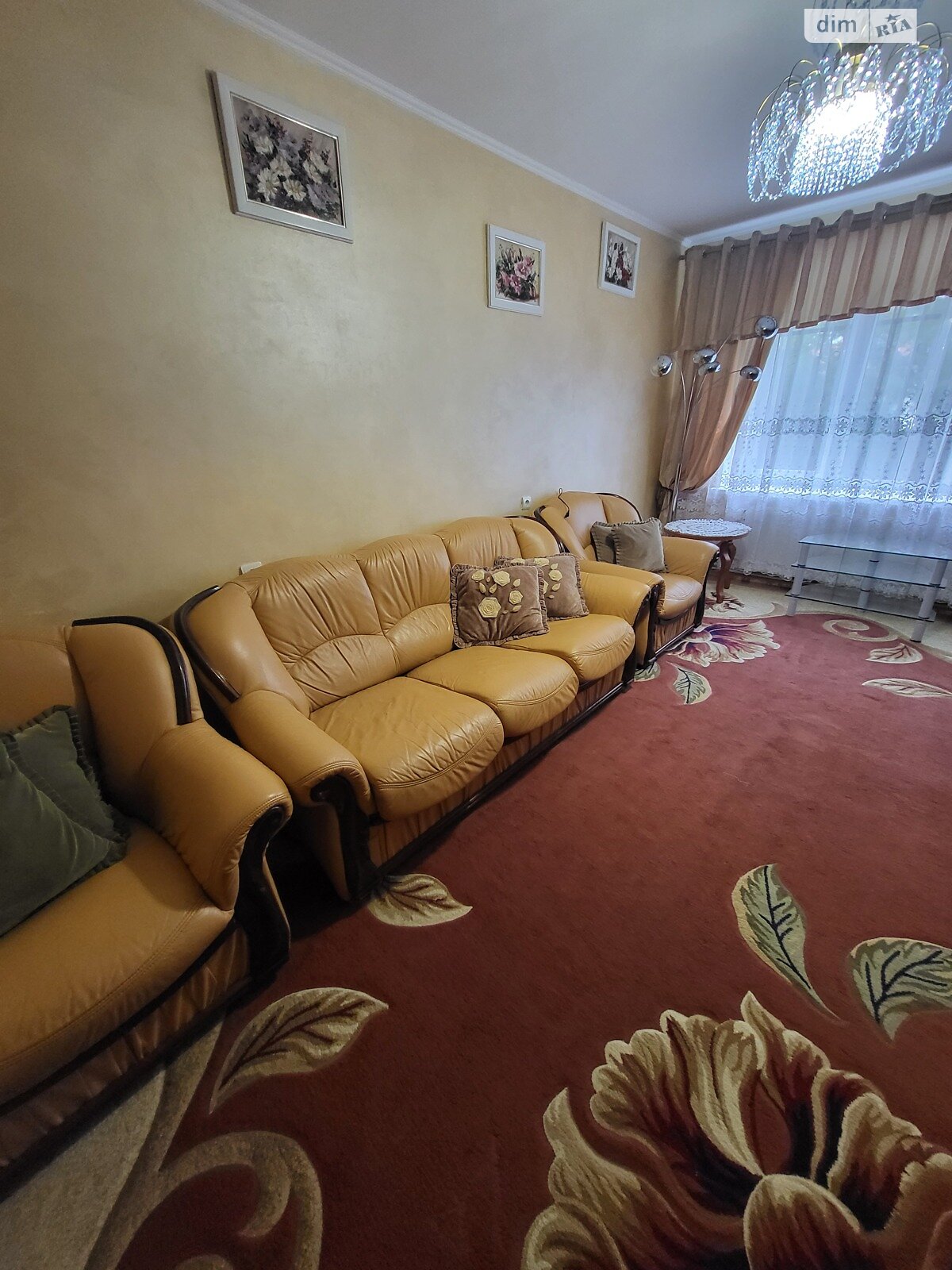 п`ятикімнатна квартира в Рівному, район 12-школа, на вул. Буковинська 18, кв. 1 в довготривалу оренду помісячно фото 1 п`ятикімнатна квартира в Рівному, район 12-школа, на вул. Буковинська 18, кв. 1 в довготривалу оренду помісячно фото 1