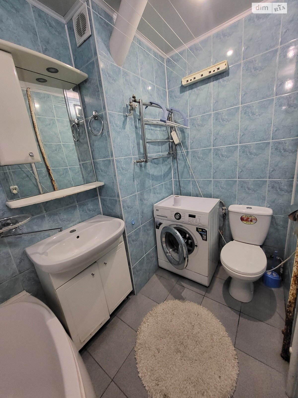 п`ятикімнатна квартира в Рівному, район 12-школа, на вул. Буковинська 18, кв. 1 в довготривалу оренду помісячно фото 1 п`ятикімнатна квартира в Рівному, район 12-школа, на вул. Буковинська 18, кв. 1 в довготривалу оренду помісячно фото 1
