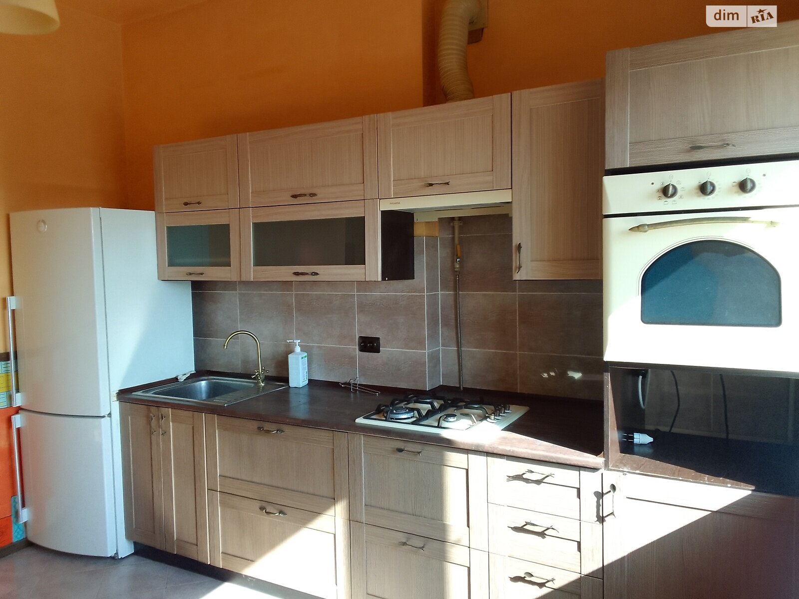 двокімнатна квартира в Рівному, район 12-школа, на вул. Буковинська 3 в довготривалу оренду помісячно фото 1 двокімнатна квартира в Рівному, район 12-школа, на вул. Буковинська 3 в довготривалу оренду помісячно фото 1