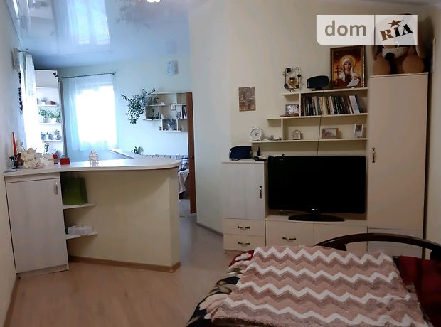 однокомнатная квартира в Ровно, район 12-школа, на ул. Буковинская в аренду на долгий срок помесячно фото 1 однокомнатная квартира в Ровно, район 12-школа, на ул. Буковинская в аренду на долгий срок помесячно фото 1