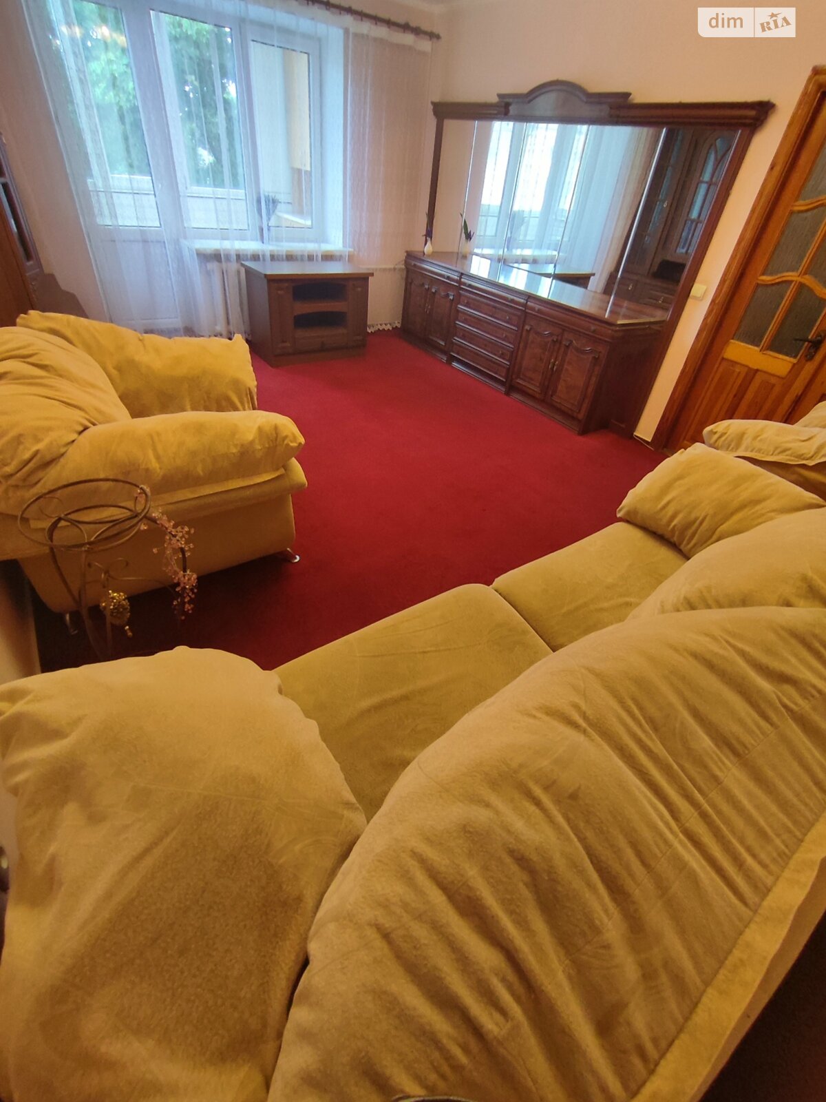 однокімнатна квартира в Рівному, район 12-школа, на вул. Відінська 13 в довготривалу оренду помісячно фото 1 однокімнатна квартира в Рівному, район 12-школа, на вул. Відінська 13 в довготривалу оренду помісячно фото 1