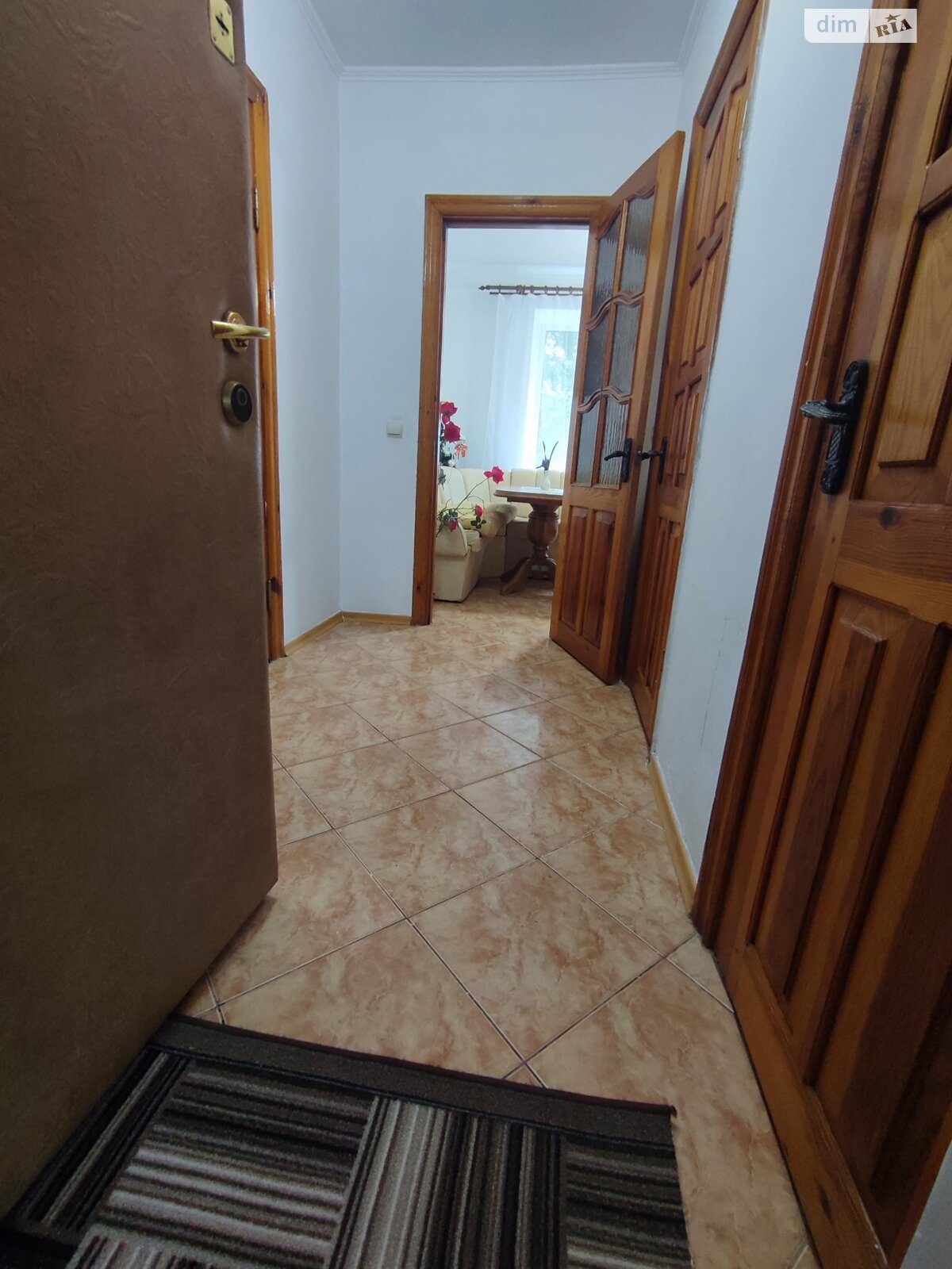 однокімнатна квартира в Рівному, район 12-школа, на вул. Відінська 13 в довготривалу оренду помісячно фото 1 однокімнатна квартира в Рівному, район 12-школа, на вул. Відінська 13 в довготривалу оренду помісячно фото 1