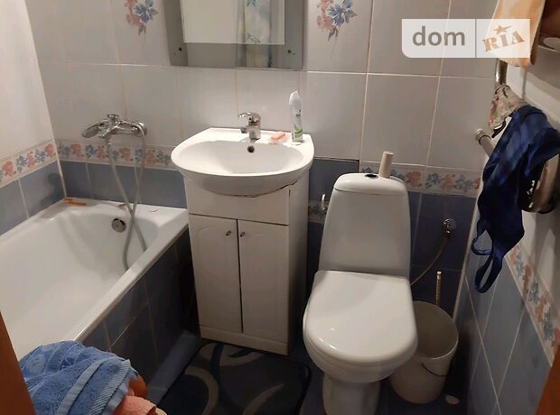 двухкомнатная квартира в Ровно, район 12-школа, в аренду на долгий срок помесячно фото 1 двухкомнатная квартира в Ровно, район 12-школа, в аренду на долгий срок помесячно фото 1