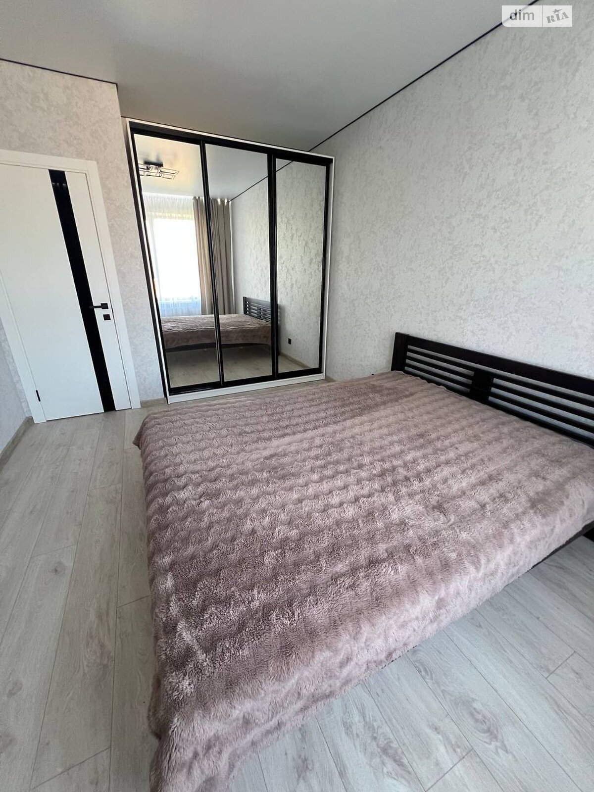 однокімнатна квартира в Рівному, район Авторинок, на вул. Корольова 9А в довготривалу оренду помісячно фото 1