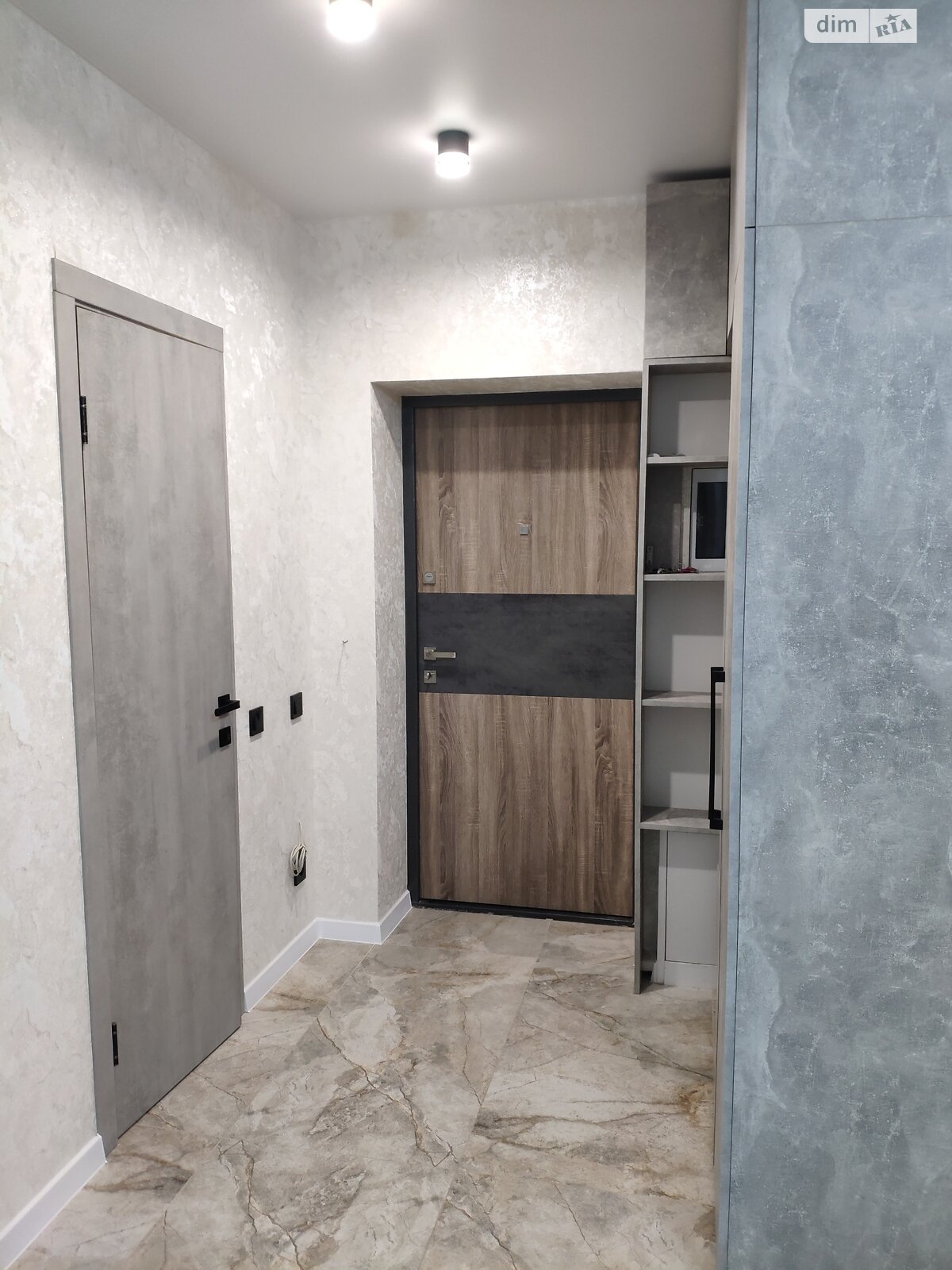 однокомнатная квартира с ремонтом в Ровно, район Авторынок, на ул. Королева 9В в аренду на долгий срок помесячно фото 1