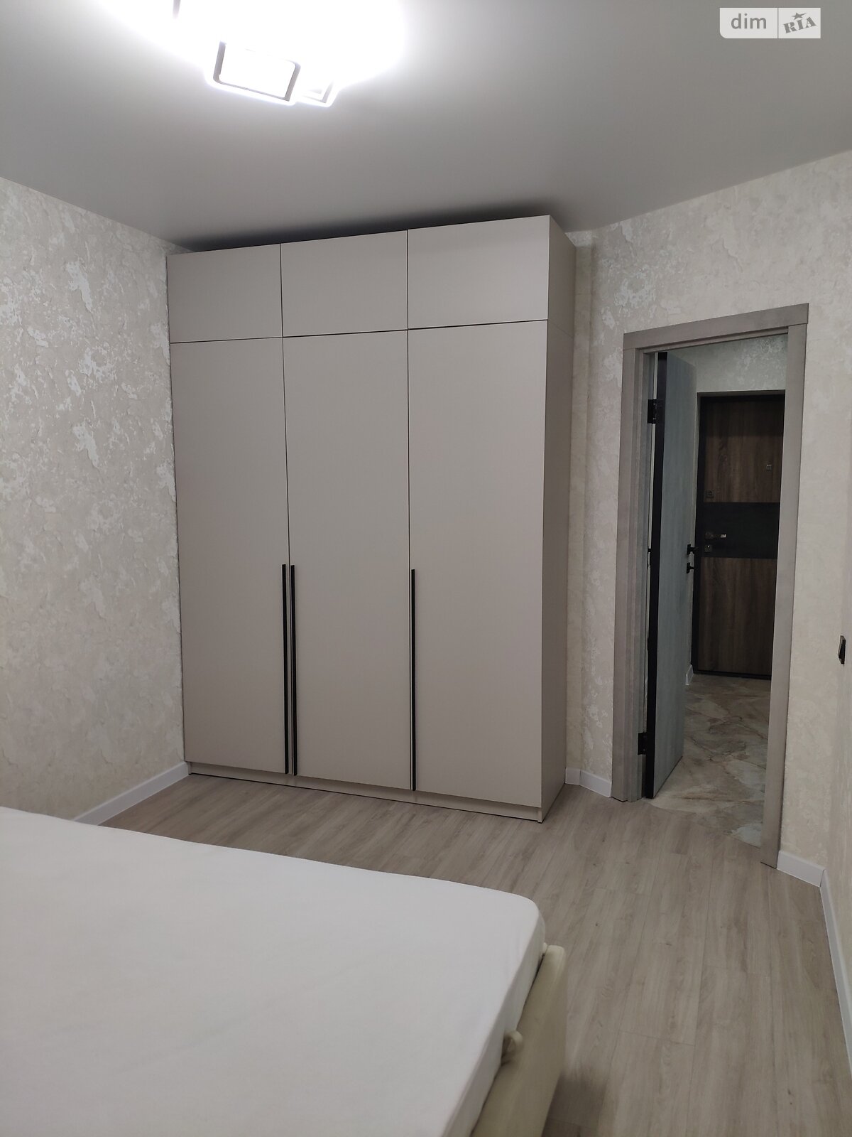 однокомнатная квартира с ремонтом в Ровно, район Авторынок, на ул. Королева 9В в аренду на долгий срок помесячно фото 1