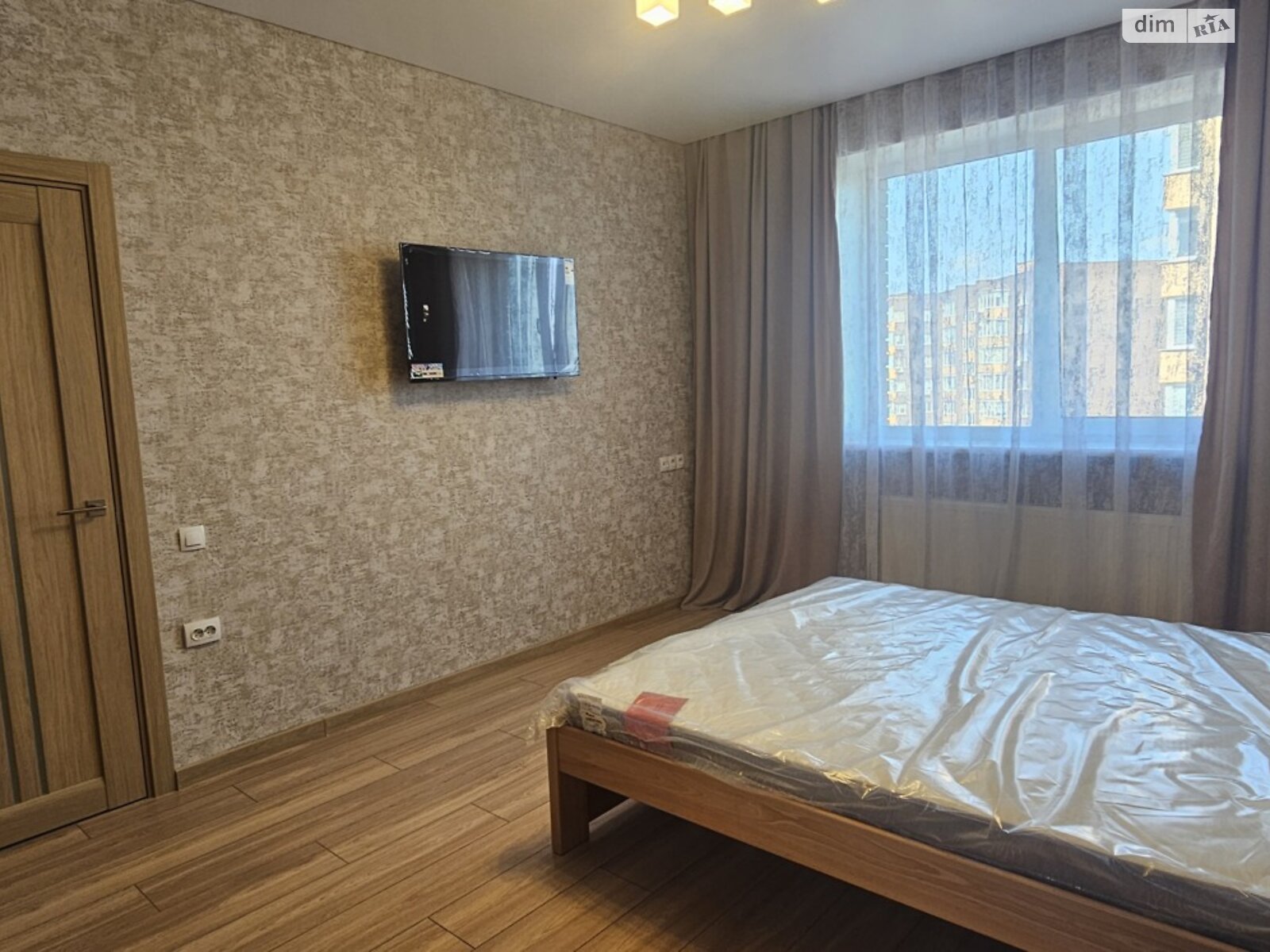 однокімнатна квартира в Рівному, район Авторинок, на вул. Соборна 285Е в довготривалу оренду помісячно фото 1 однокімнатна квартира в Рівному, район Авторинок, на вул. Соборна 285Е в довготривалу оренду помісячно фото 1