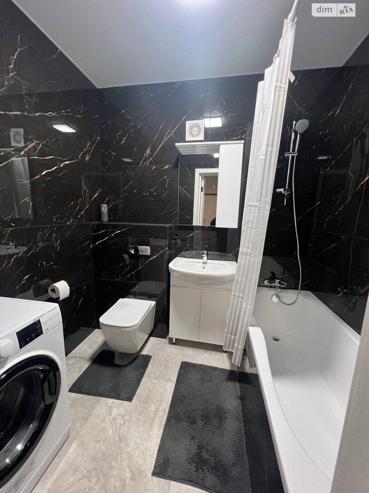 однокомнатная квартира в Ровно, район Авторынок, на ул. Соборная 285И в аренду на долгий срок помесячно фото 1