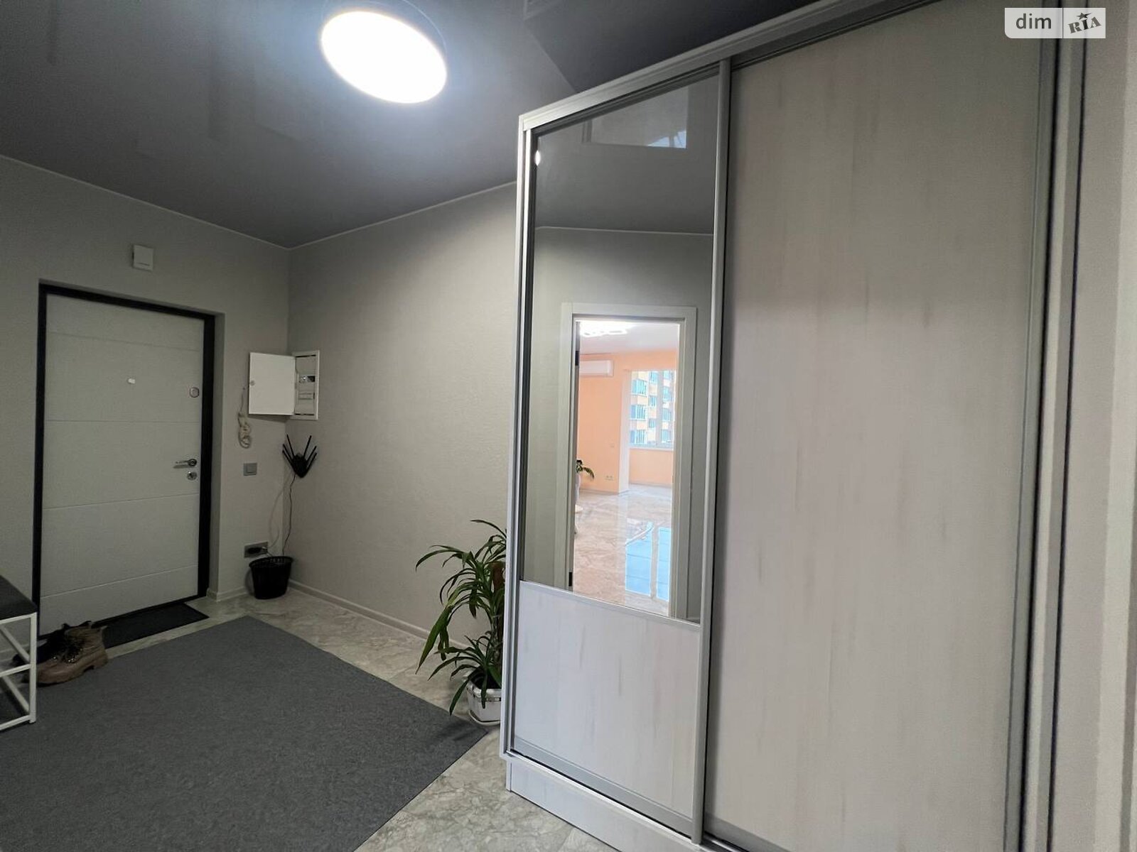 однокомнатная квартира в Ровно, район Авторынок, на ул. Соборная 285И в аренду на долгий срок помесячно фото 1