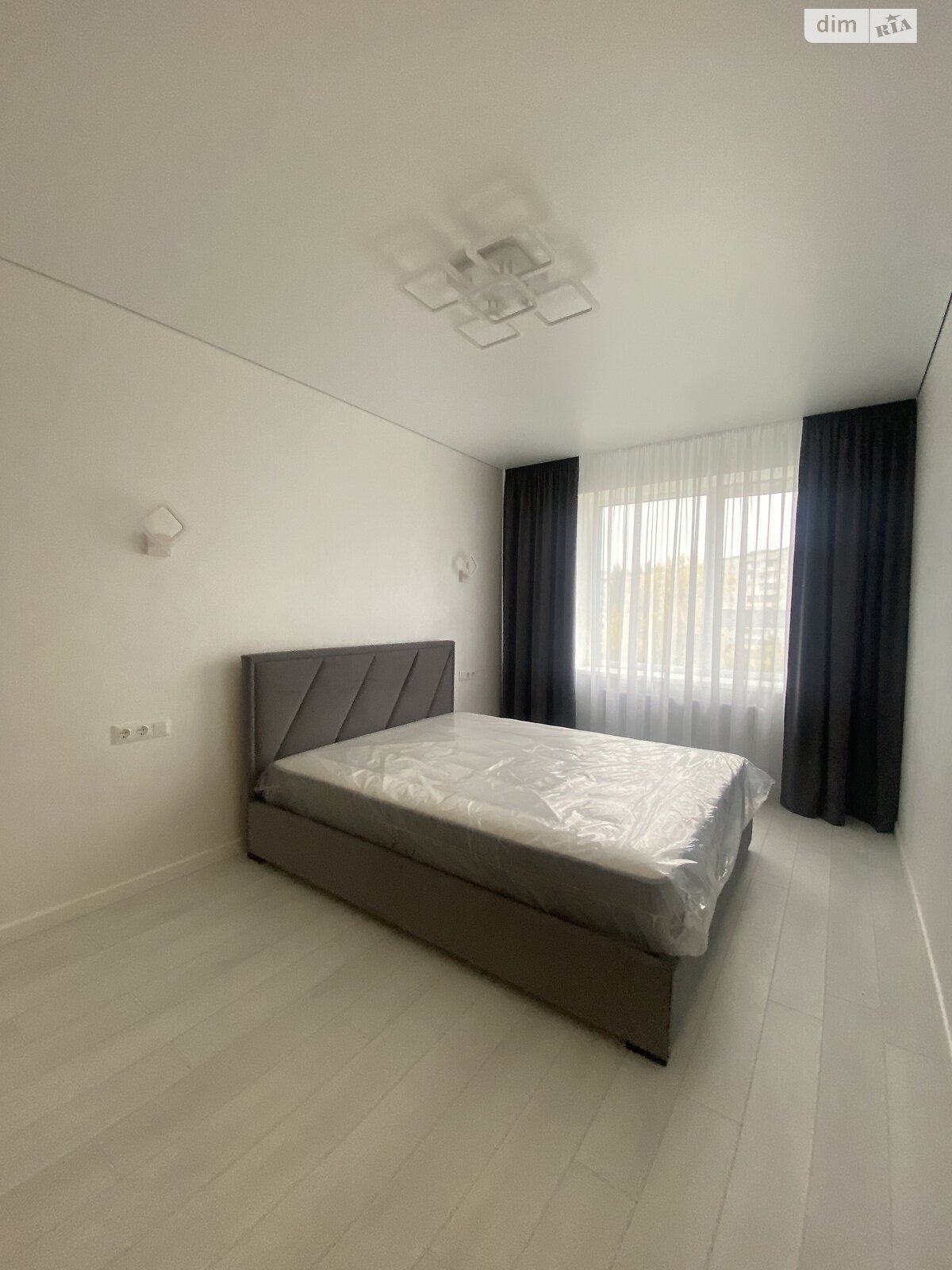 однокомнатная квартира в Ровно, район Авторынок, на ул. Соборная 285Ж в аренду на долгий срок помесячно фото 1