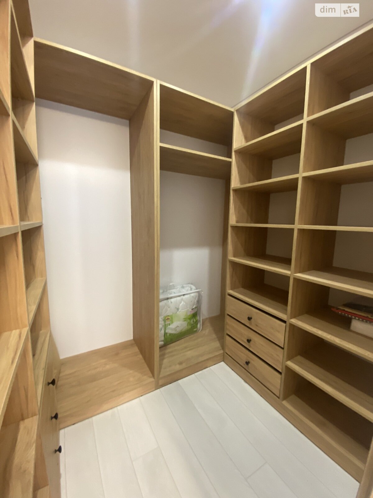 однокомнатная квартира в Ровно, район Авторынок, на ул. Соборная 285Ж в аренду на долгий срок помесячно фото 1