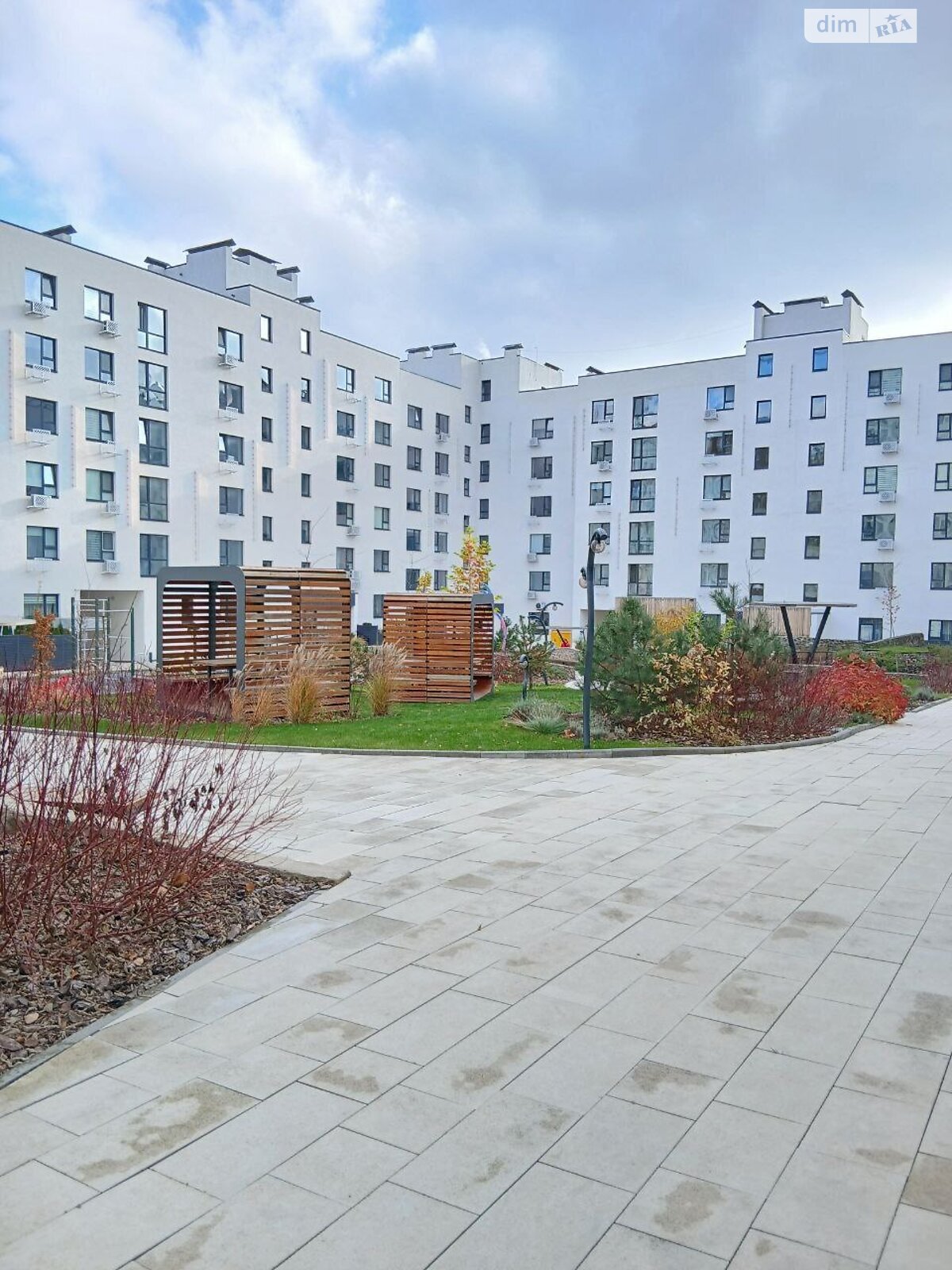 однокомнатная квартира в Ровно, район Авторынок, на ул. Соборная 285К в аренду на долгий срок помесячно фото 1