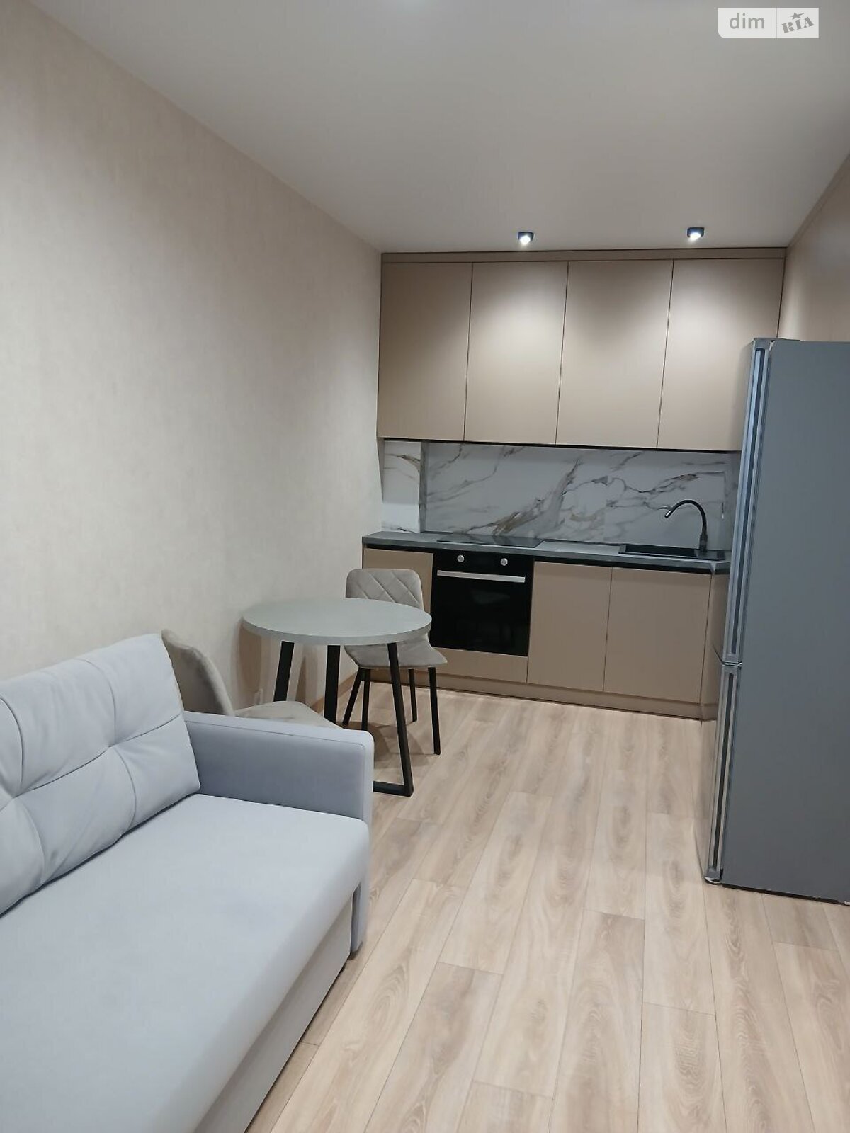 однокомнатная квартира в Ровно, район Авторынок, на ул. Соборная 285К в аренду на долгий срок помесячно фото 1